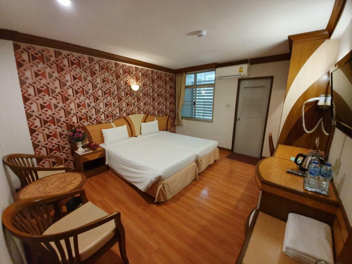 Sakol Hotel Хатъяй Экстерьер фото