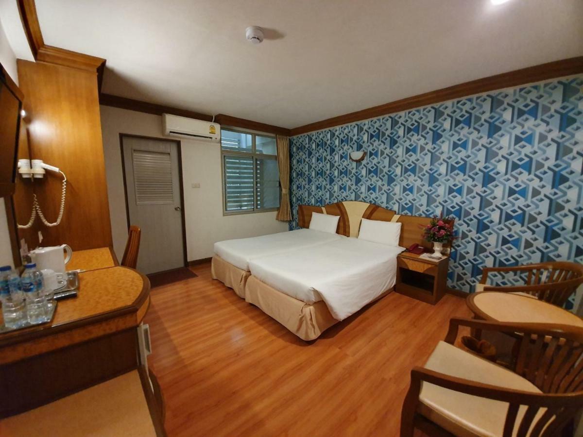 Sakol Hotel Хатъяй Экстерьер фото