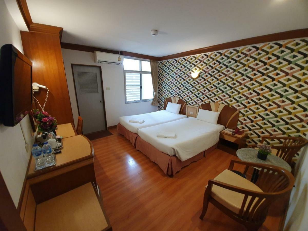 Sakol Hotel Хатъяй Экстерьер фото