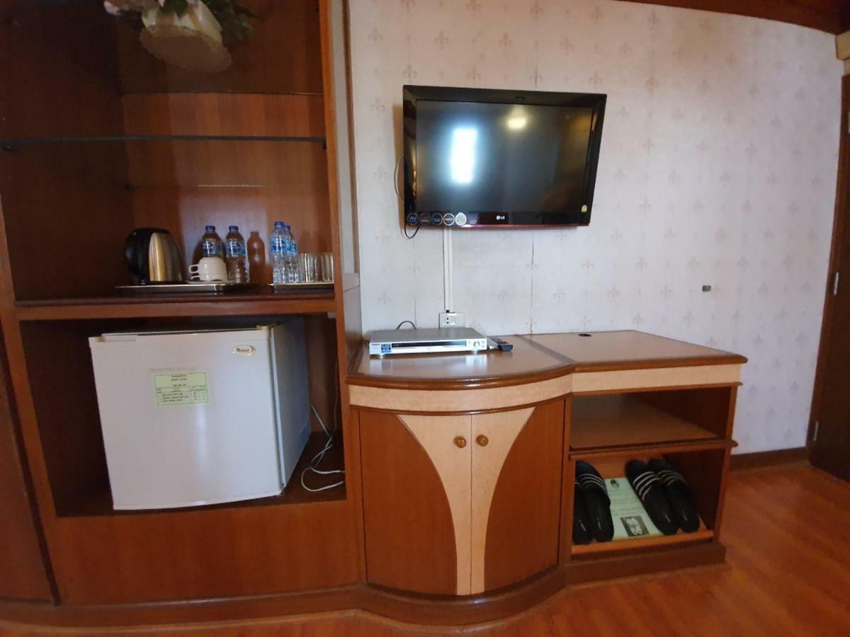Sakol Hotel Хатъяй Экстерьер фото